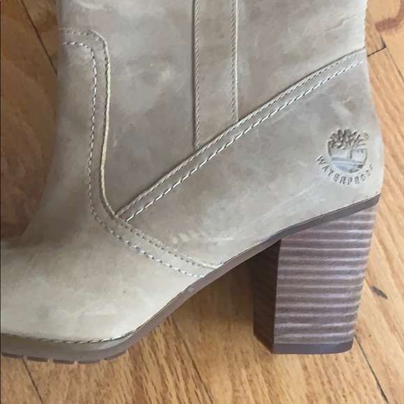 NWOT Timberland tan suede boots..love❤️ - Picture 3 of 5